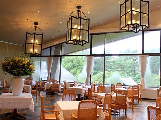 Restaurant/Dining